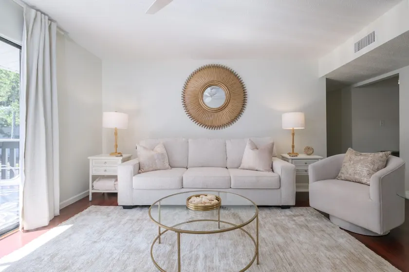 Updated 2 Bedroom minutes from Samford/Vestavia - Image 1