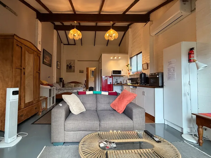 Inviting Self Contained Studio. - Image 1