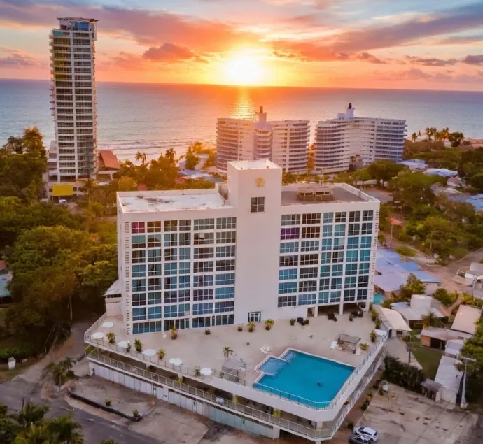 5 minutes from the beach | Comfortable suite with a pool - Image 1