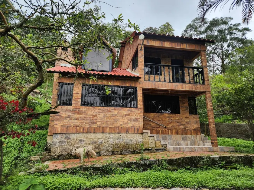 CasaFinca is looking for in Bogota, San Antonio Tequendama - Image 1