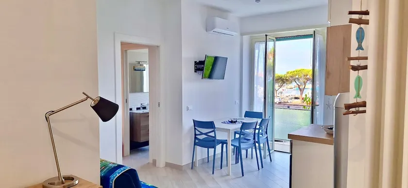 modern apartment on the waterfront - Image 1
