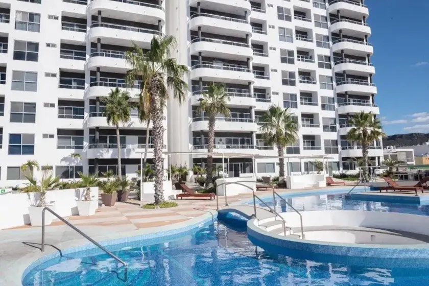 Condo on the 4th floor | Ocean view | Near Balandra - Image 1