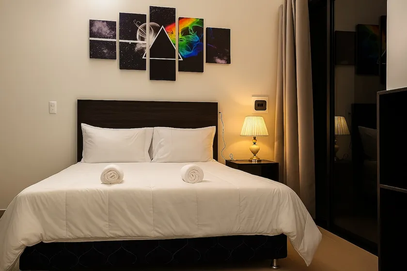 Abbey Road Inn - Image 1