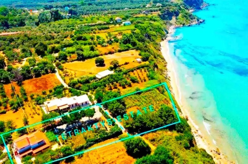 TETRAKTYS ESTATE beachside seaview ΥΔΩΡ with big garden - Image 1