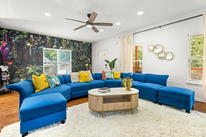 Spacious 5-Bedroom Oasis in the Heart of Atlanta - Image 1