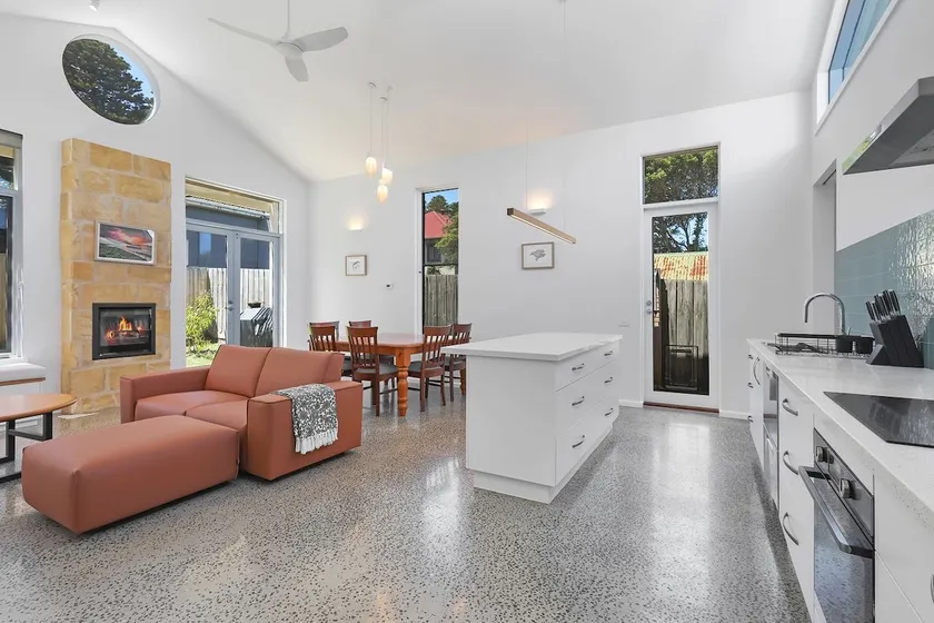 The Sunshine House - Image 1