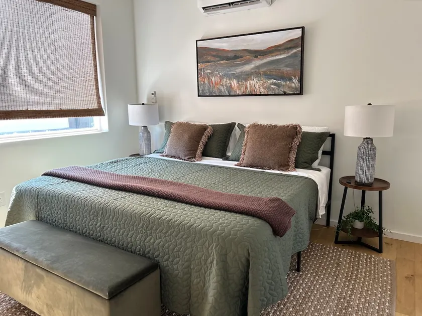 *See Lookout! |KING bed |NO CHORE Checkout |Walk! - Image 1