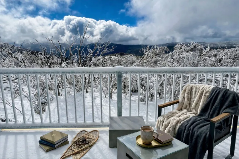 Modern Mount Buller Chalet Village Location Sleeps 12 - Image 1