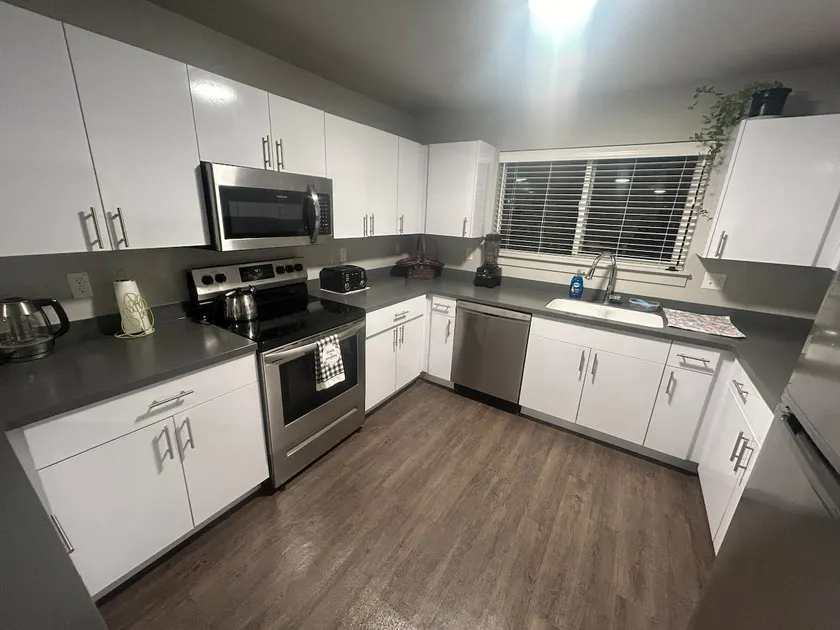 New and cozy Entire Apartment - Image 1
