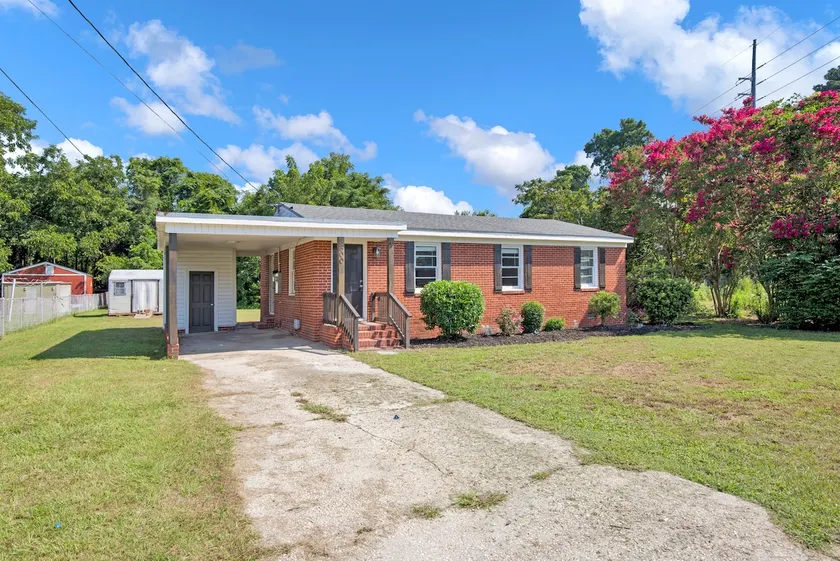 Fayetteville cottage near Ft Liberty/Bragg - Image 1