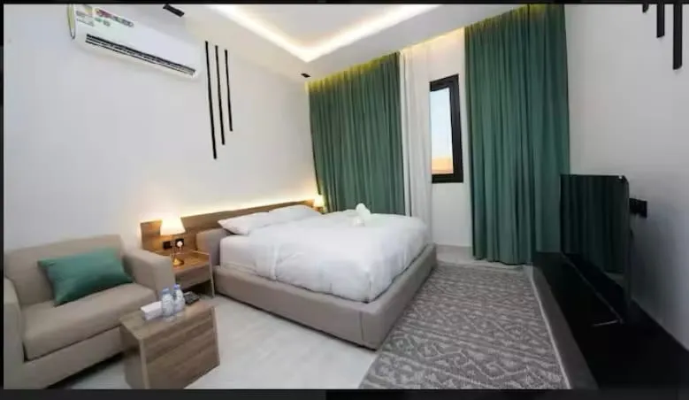 Luxury Hotel Studio with Self Check-in - V106 - Image 1