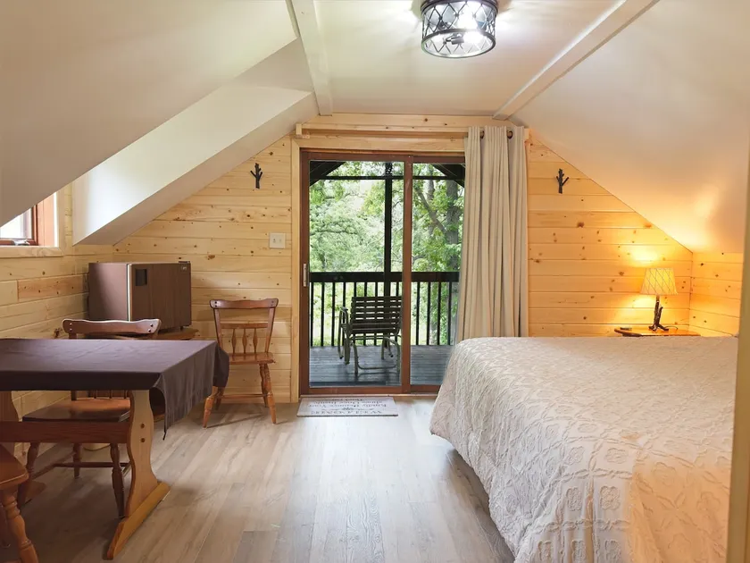 Brookside Cabin - Image 1