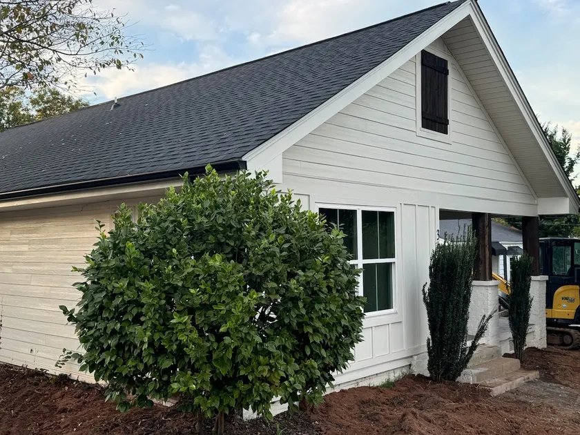Newly renovated open floor plan - Image 1