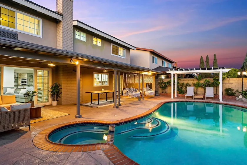 Heated Pool Luxe Disney Oasis - Image 1