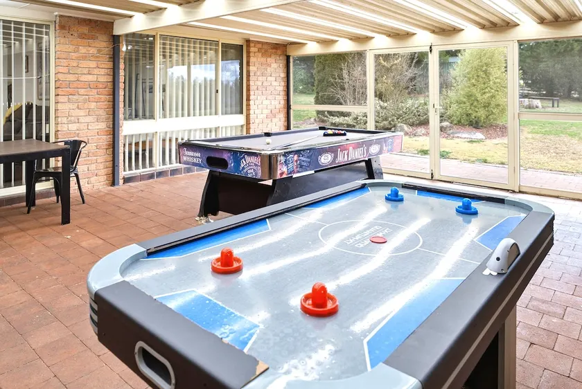 Massive private property - Indoor pool & More - Image 1