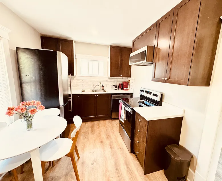 Smart Stay - Image 1