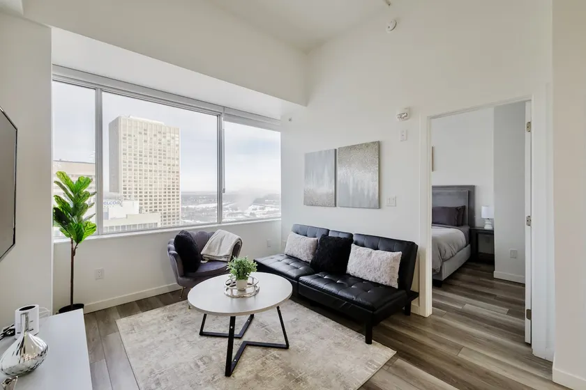 City Centre, 1BR 1BA, River Valley View - Image 1