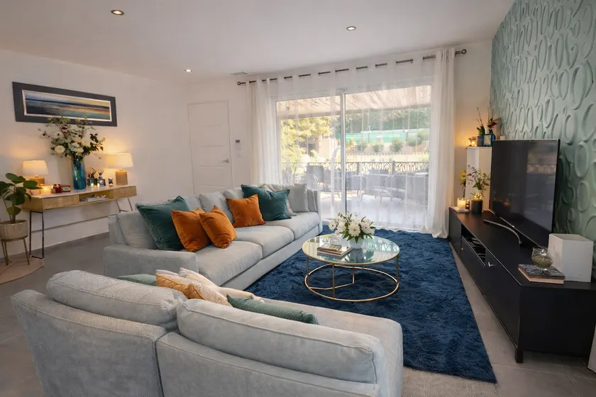 Villa Escapade • 3 Bedrooms • Fiber • Parking - Image 1