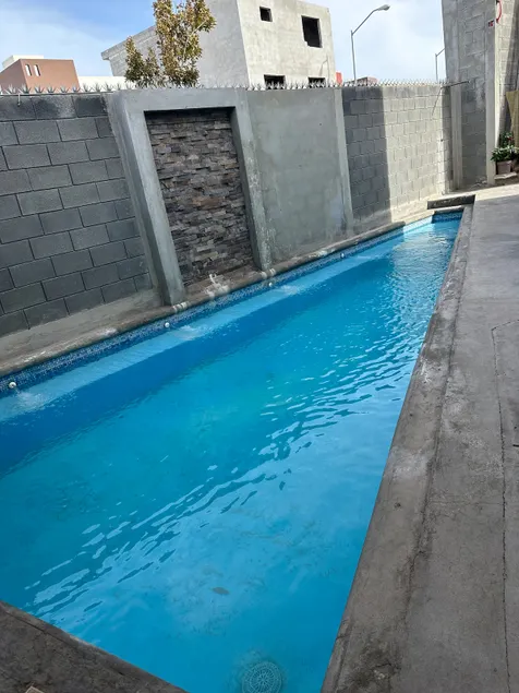 Comfortable and quiet apartment with a pool - Image 1