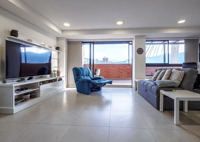 Family Apartment with Incredible Views in Front of Viva - Image 1