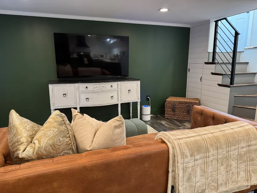 Cozy&Modern apt in South Peabody - Image 1