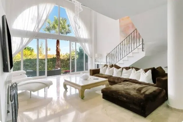 Villa Jacqueline la Alcaidesa luxurious spacious - Image 1