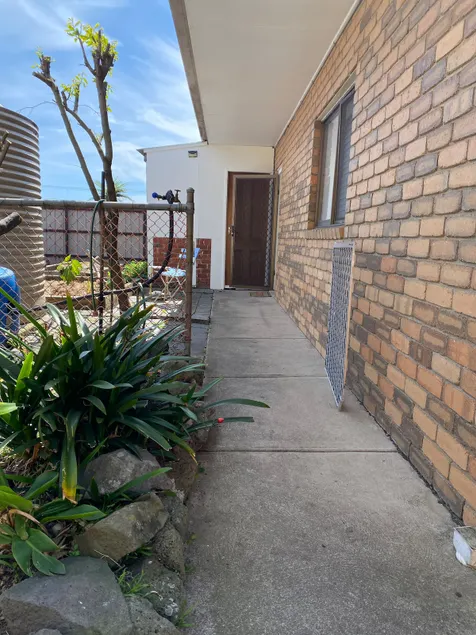 Whole three bedrooms near station home - Image 1