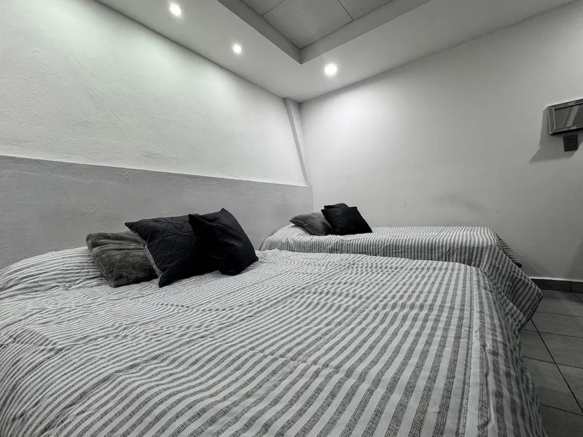 Comfortable loft, 1 block from BBVA Stadium and Domo Care - Image 1