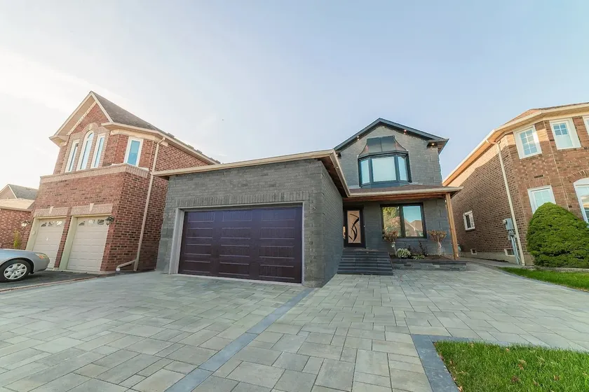 5 bedrooms 7 bed near Heartland Plaza - Image 1
