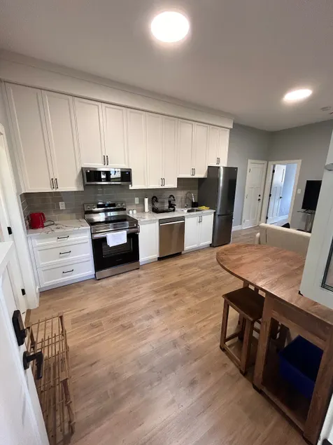 Modern Guesthouse - Image 1