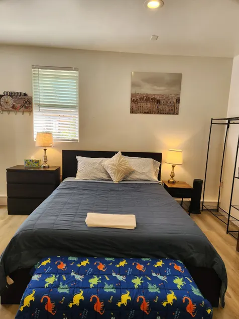 Charming & Spotless Studio with Own Entry - Image 1