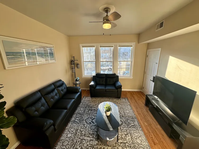 Chill 2br apartment in the RV - Image 1