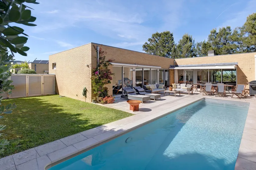 Viana Vista Villa - Image 1