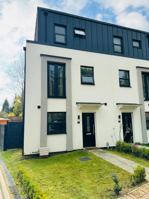 #13 Elegant Solihull Townhouse - Sleeps 10 - NEC BHX - "Perfect for Contractors and Families - Fee Parking - Image 1