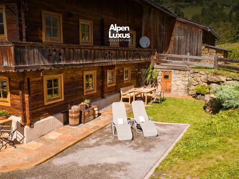 SONNENHAUS Tirol - Holiday Home with Mountain View & Garden - Image 1