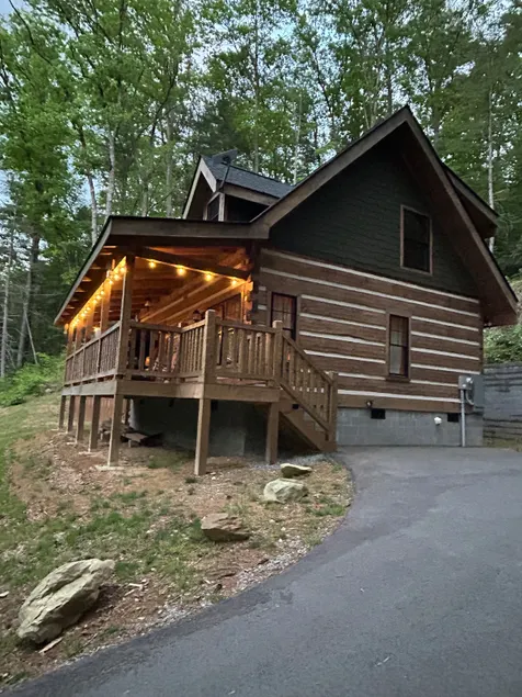 Newly Built Authentic Log Cabin - Image 1