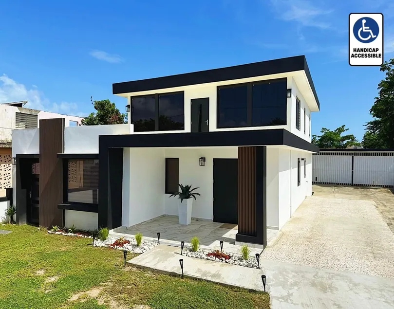 Tata's House - Image 1