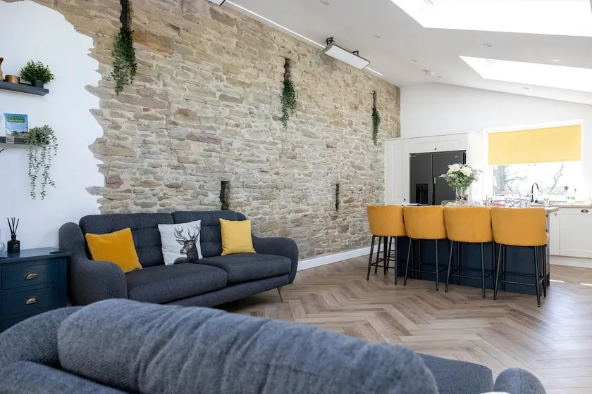 The Retreat Wrightington- 5 minutes from j27 M6 - Image 1