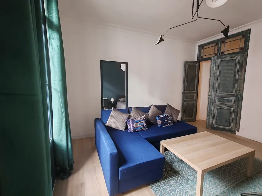 Cozy and elegant with 2 bedrooms. - Image 1