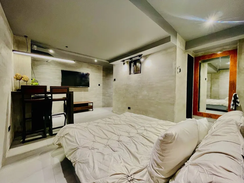 Man’s cave Unit with 55’ TV-1C - Image 1
