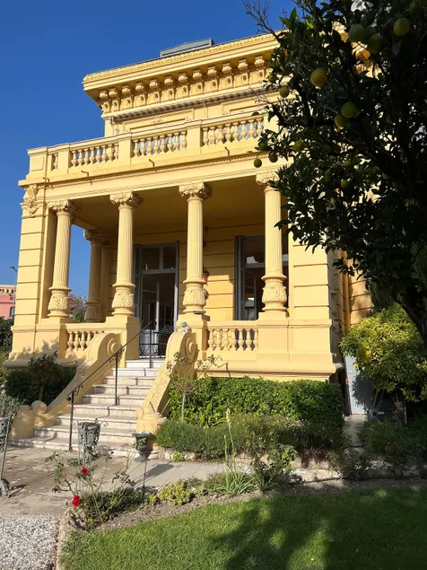 Exceptional apartment, Nice large terrace. - Image 1