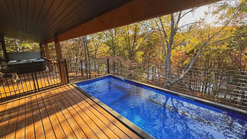 Lakefront Lodge: Pool, Pickleball Courts, &Hot Tub - Image 1