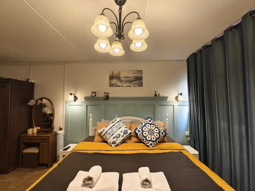 Impact - Fast WiFi | Remote Work | Homey Workation - Image 1