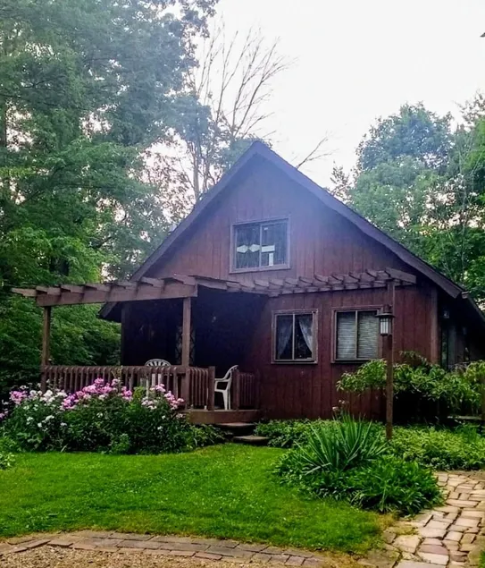 The Chirpy Chalet~ Peace & Quiet~No Cleaning Fees! - Image 1