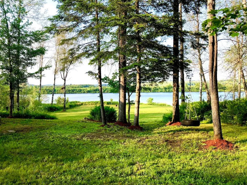 Muskie Lodge on Saint John River - Image 1