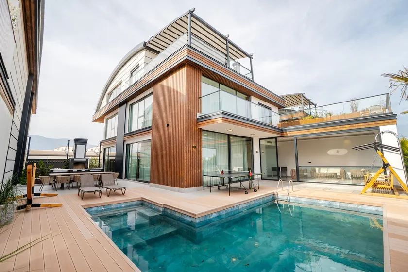 Luxury Villa with Pool and Sauna - 14 People - Image 1