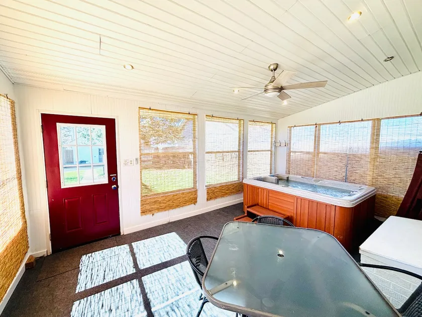 The Oasis Basement w/Hot Tub | Near WEC-Sleeps 3 - Image 1