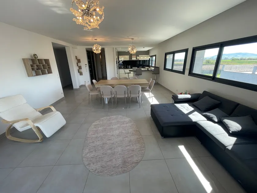 Beautiful house in Aulnat - Image 1
