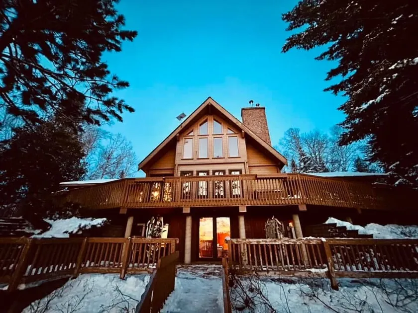 Millstream Lodge - Image 1