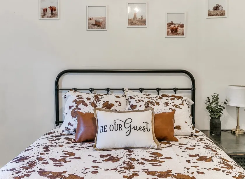 Crazy Cow Farmhouse - Family Friendly Stay - Image 1